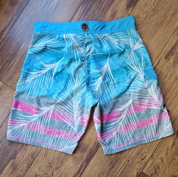 Maui And Sons Board Shorts 4 Way Stretch Men's‎ 32 Multicolor EUC Beach Swimwear - Picture 2 of 7